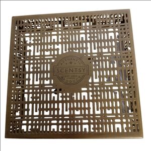 SCENTSY " TRELLIS" WARMER STAND‎ NWOT